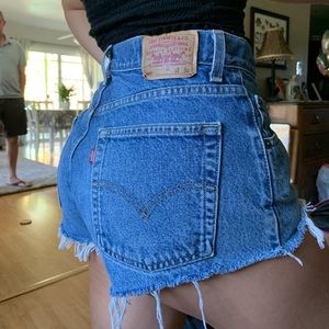 Levi jean shorts!!